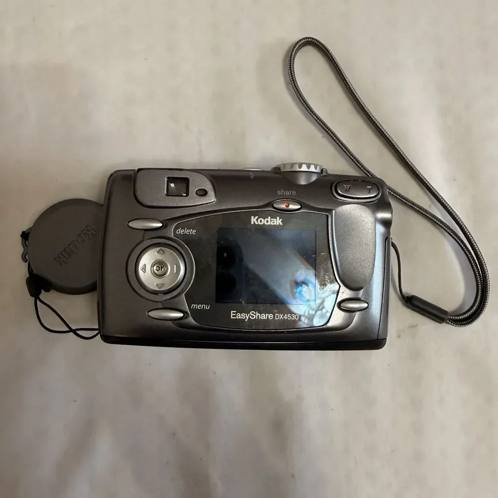 Kodak EasyShare DX4530 5MP Point & Shoot 3x Zoom Gray USB AA Flash